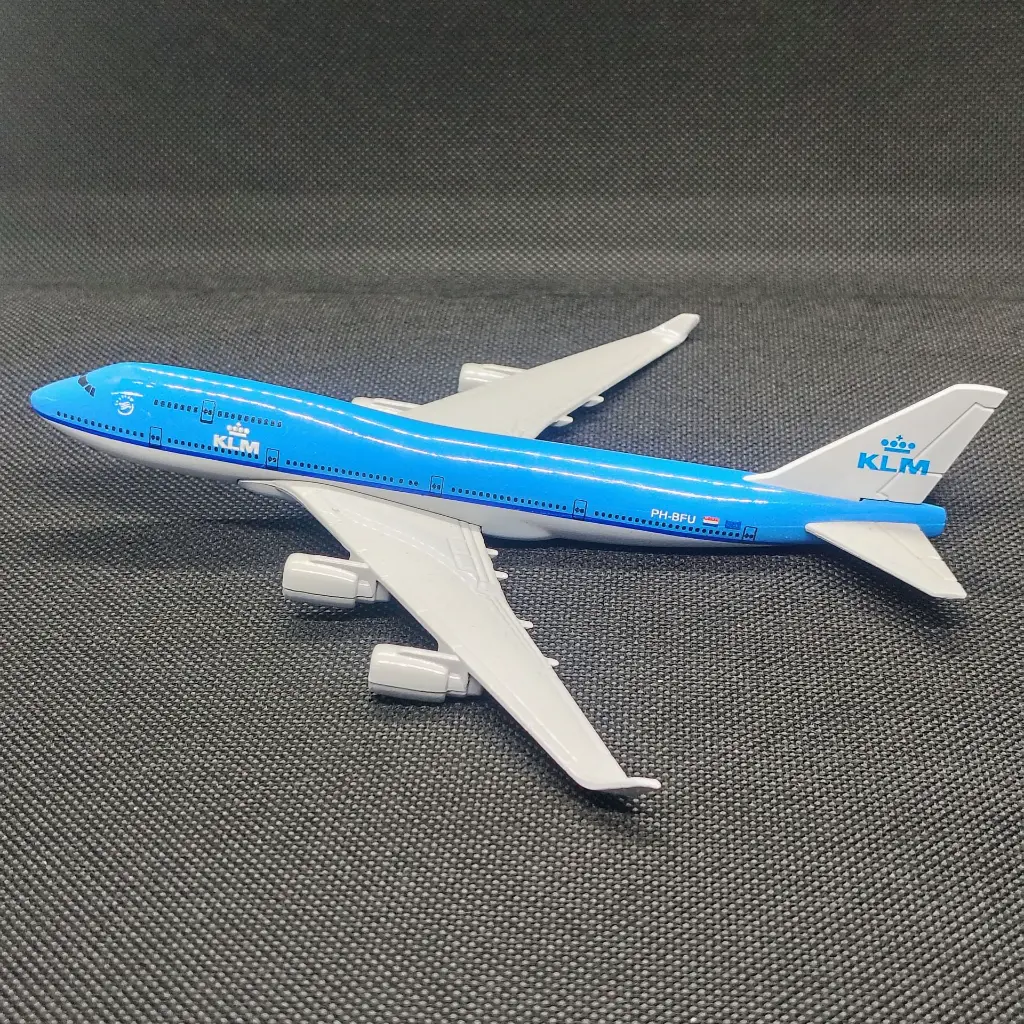 B0012A KLM B747.webp