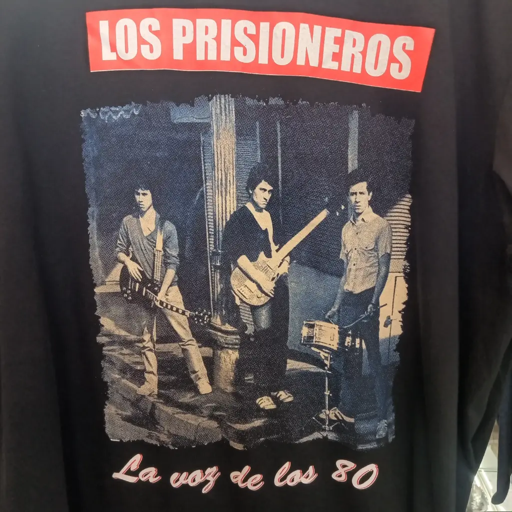 Los Prisioneros : Voz de los 80 Color Polera (S)