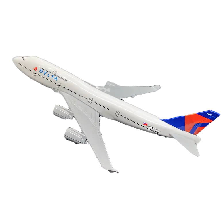 [B 0016] DELTA B747 Avion a escala 1:400