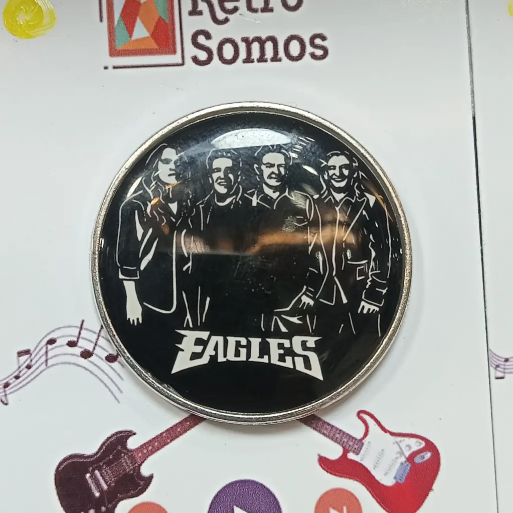 [0030] Eagles : Banda Circulo Pin